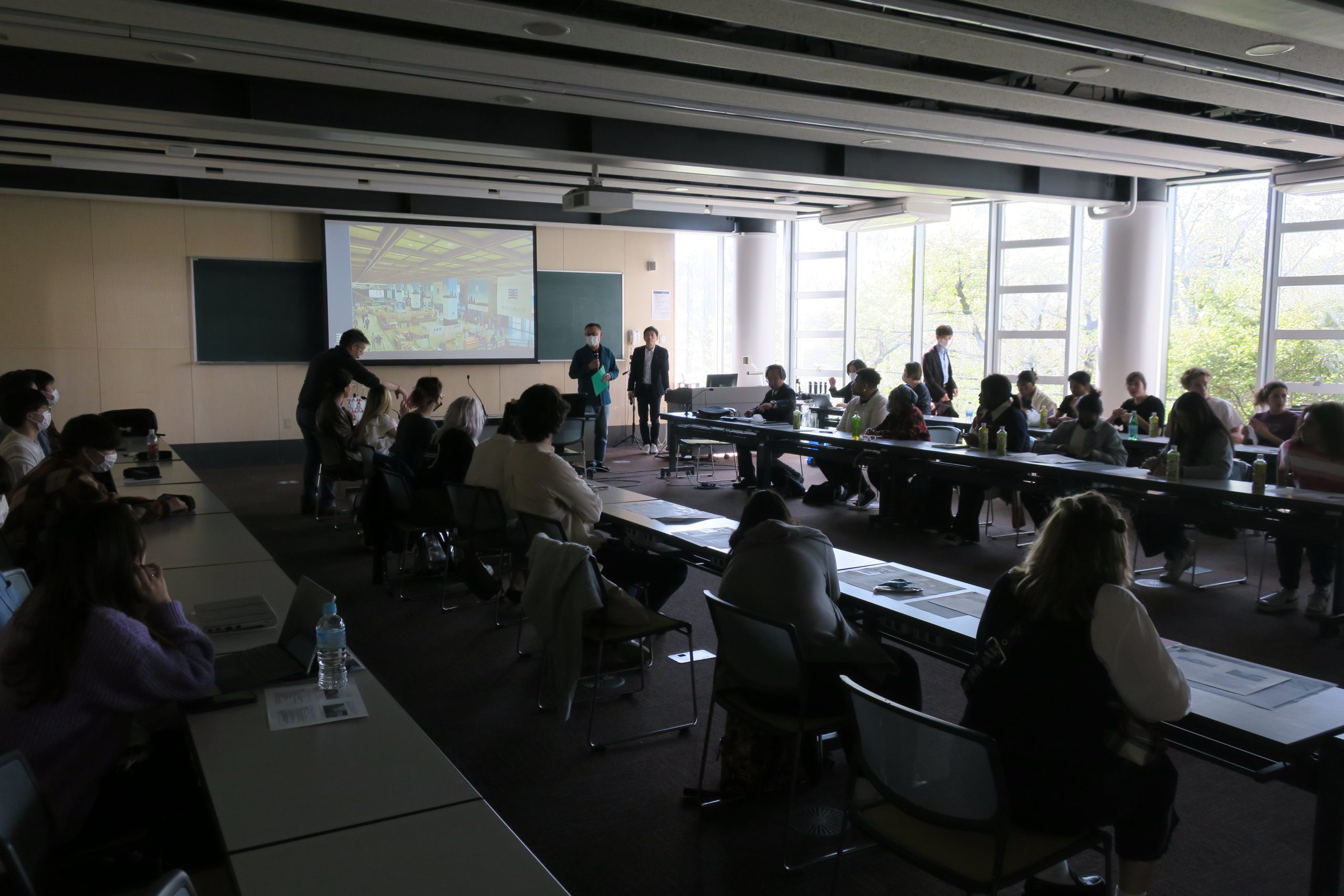 東日本大震災に関する国際ワークショップ(ヴァル・ドゥ・セーヌ国立高等建築大学)を開催しました 東北工業大学 建築学部 建築学科